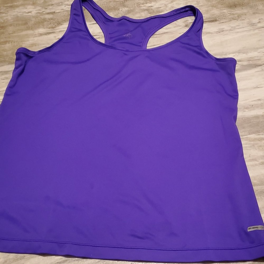 Free dri fit tank